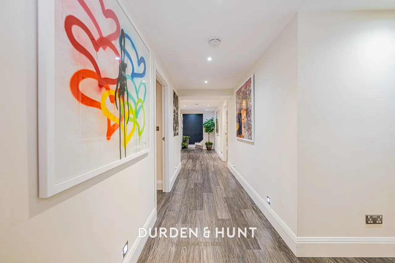 Traps Hill, Loughton, IG10, photo 15