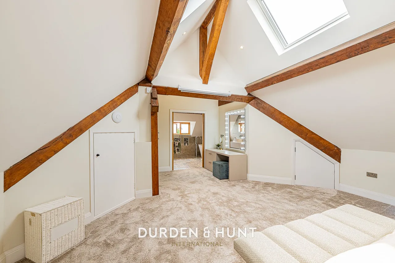 Traps Hill, Loughton, IG10, photo 25