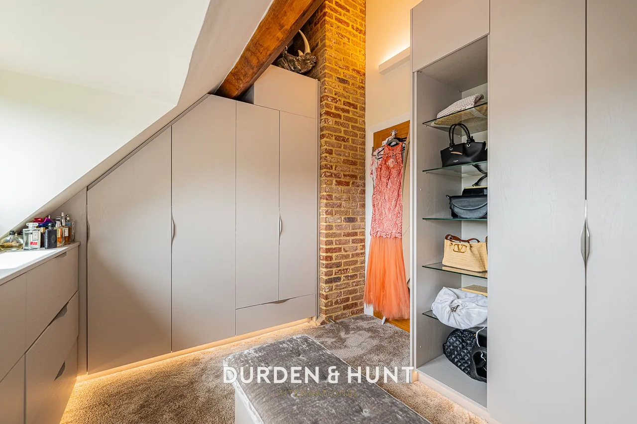 Traps Hill, Loughton, IG10, photo 28