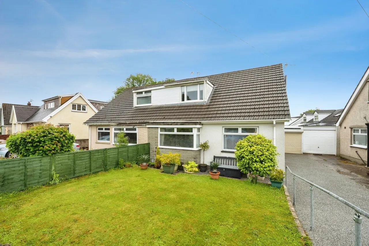 3 bed house for sale, Gorwydd Road, Gowerton, SA4