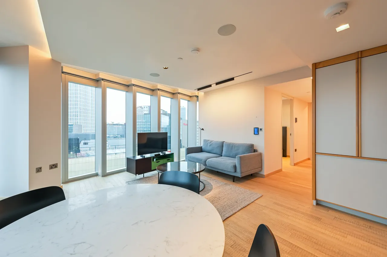 London, E20, photo 21