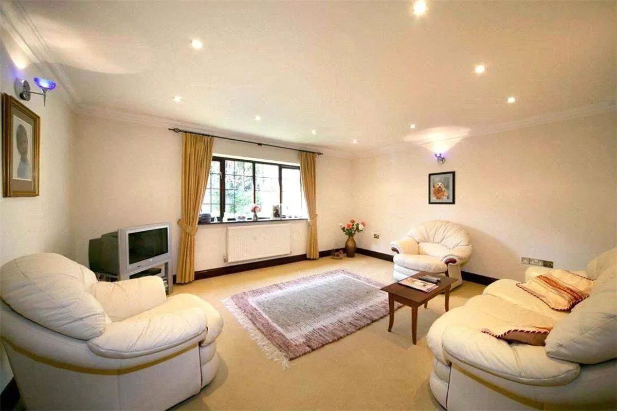Westwood Road, Windlesham, GU20, photo 6