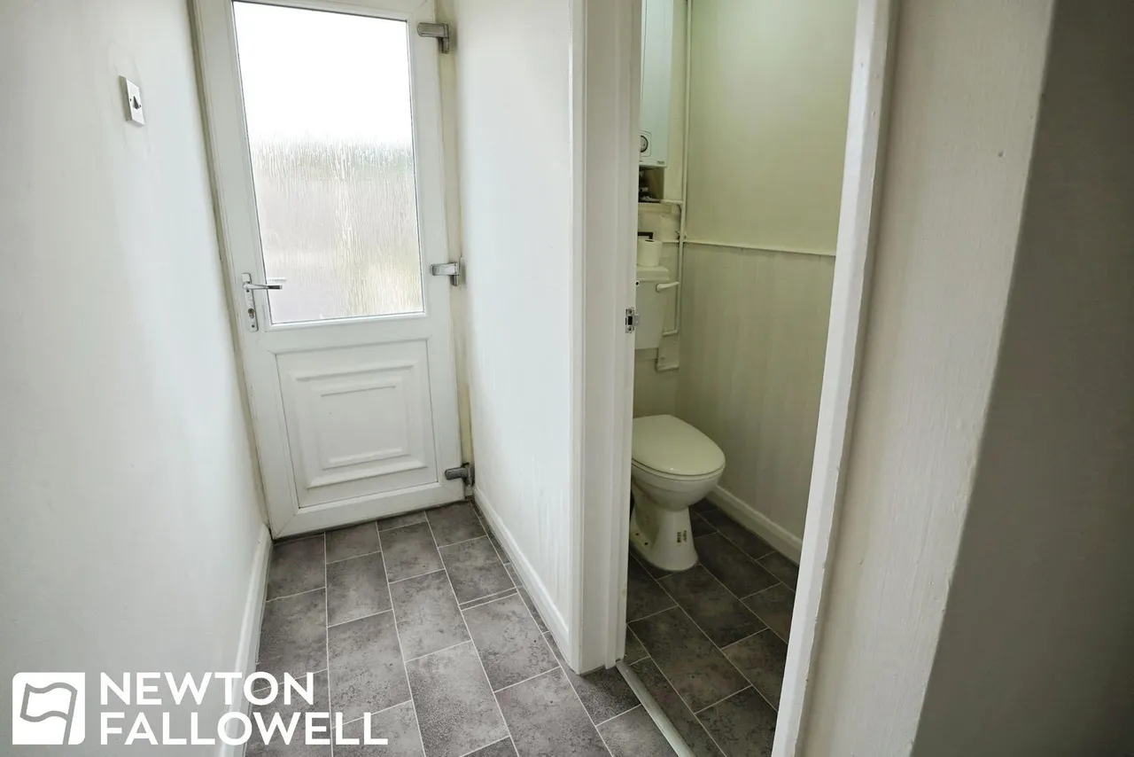 High Street, Retford, DN22, photo 8