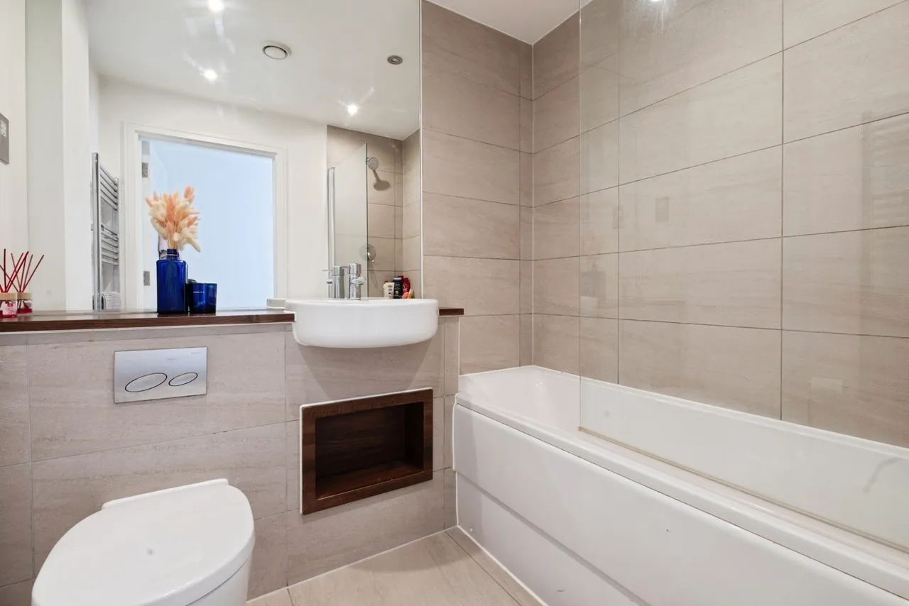 The Broadway, Loughton, Essex, IG10, photo 11
