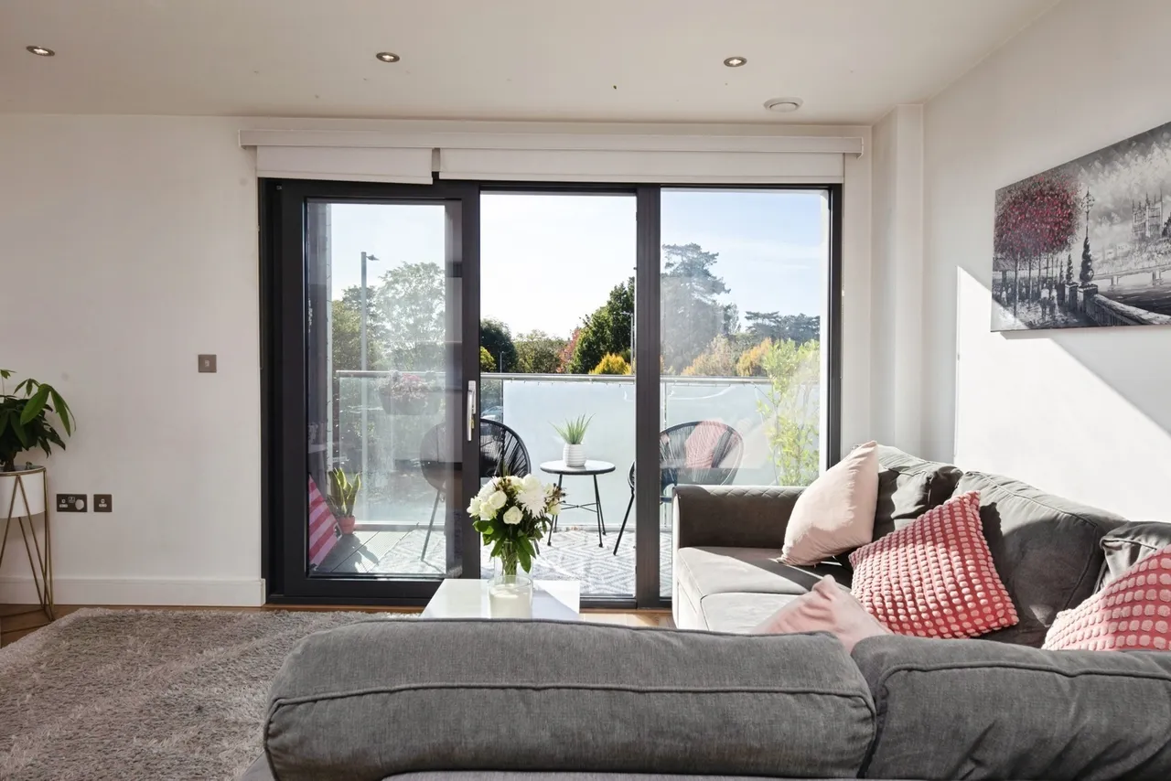 The Broadway, Loughton, Essex, IG10, photo 6