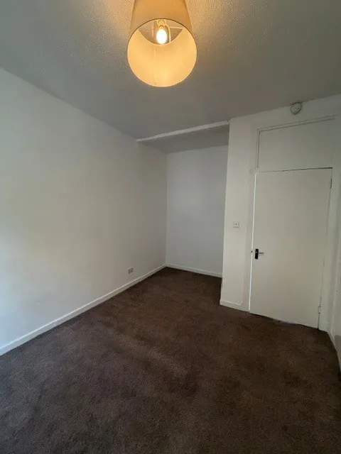 London Road, Bridgeton, G40, photo 6