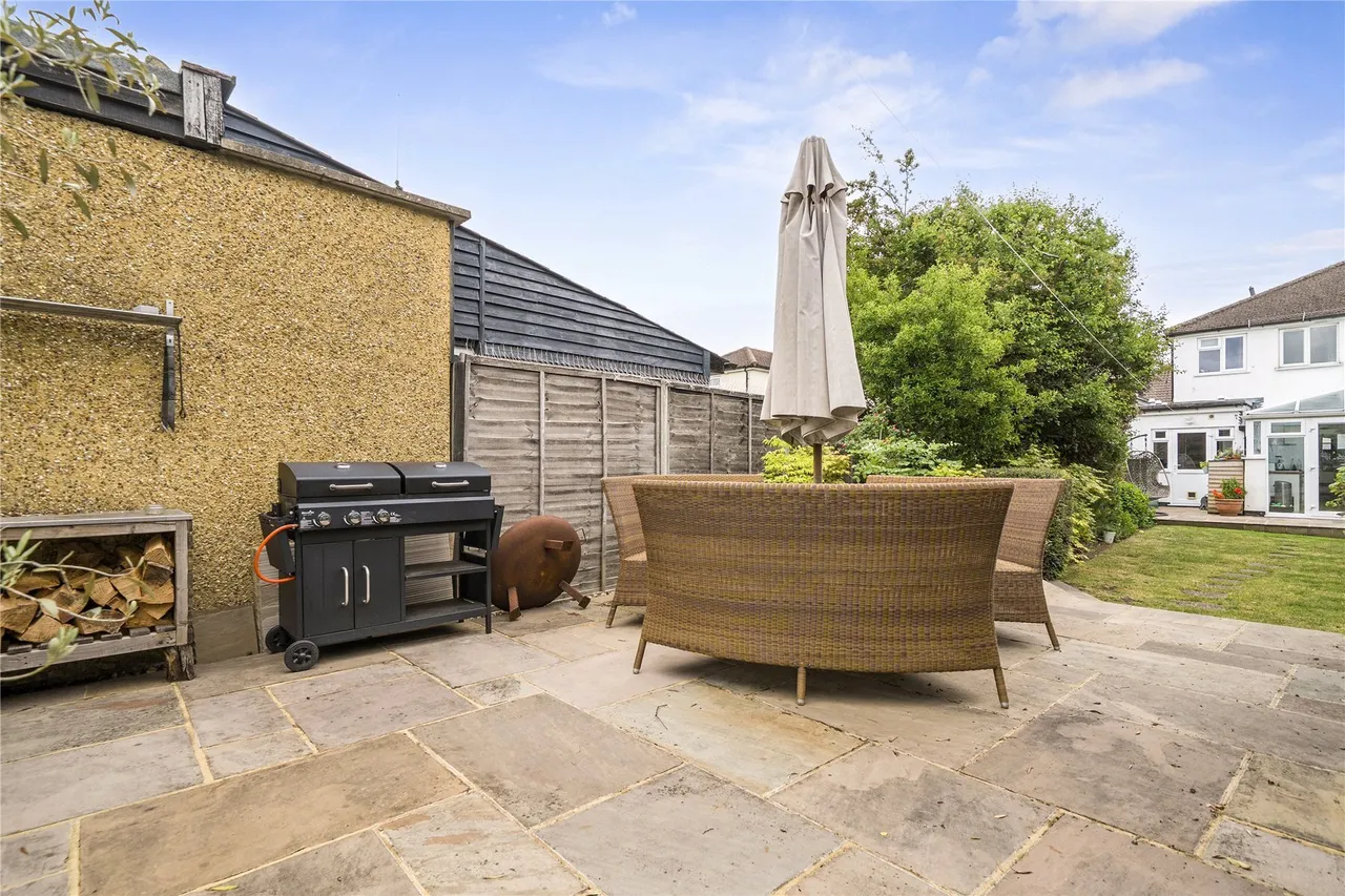 Balmoral Crescent, West Molesey, KT8, photo 6
