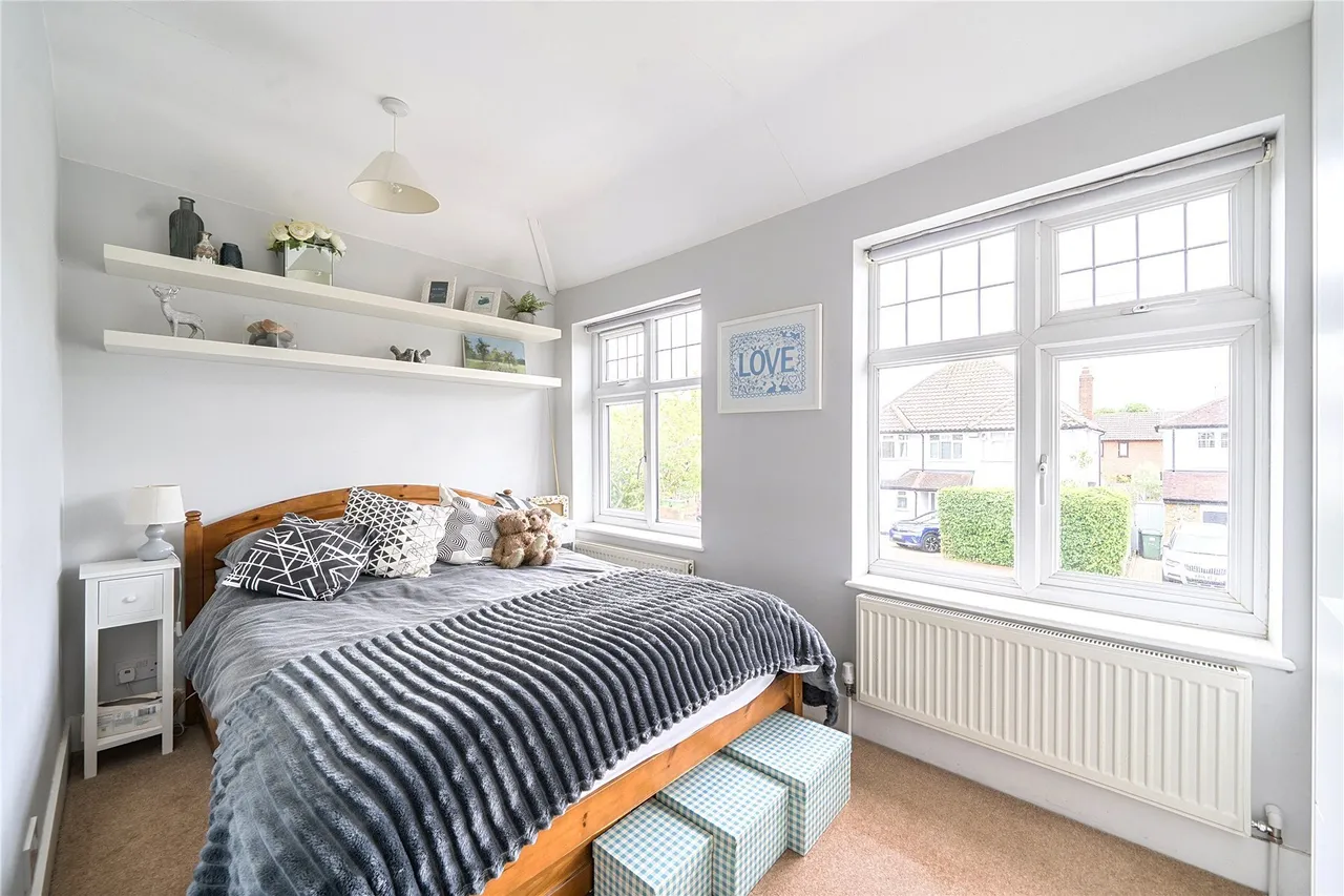 Balmoral Crescent, West Molesey, KT8, photo 17