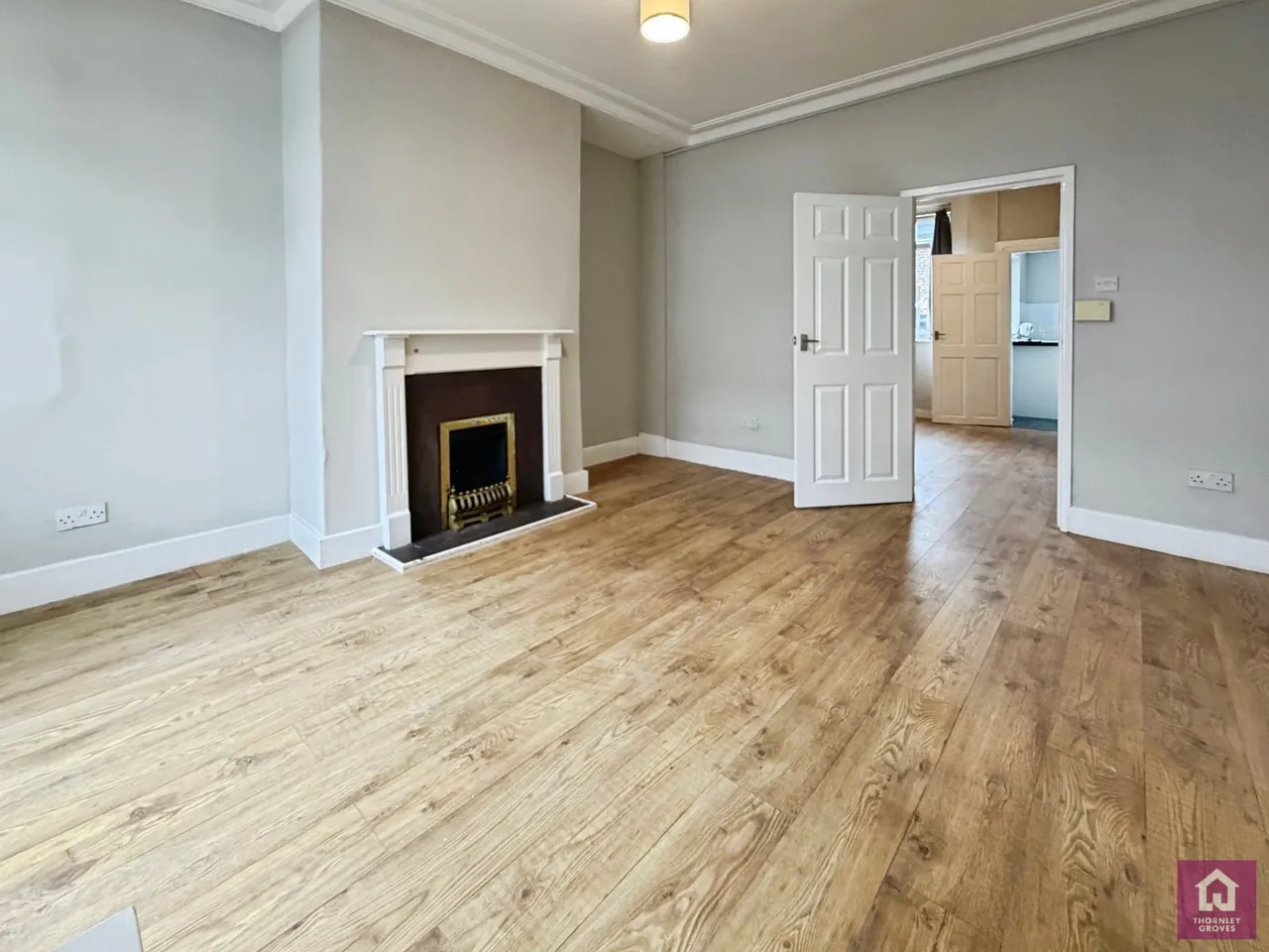 Hyde Grove, Sale, M33, photo 3