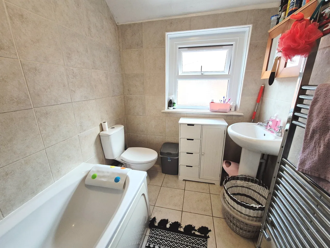 Summerland Avenue, Minehead, TA24, photo 9