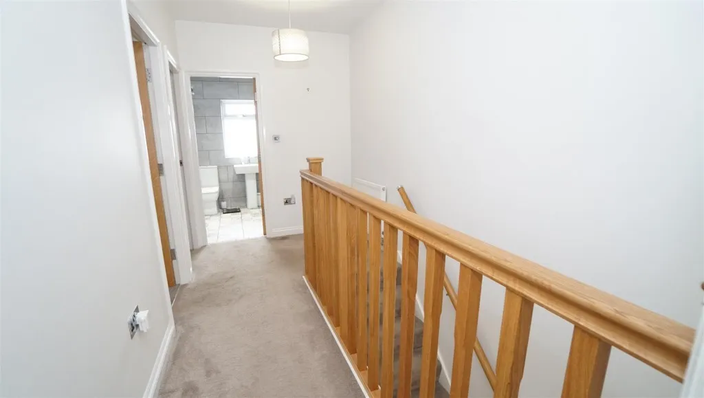 Woodland View, Calverley, photo 11