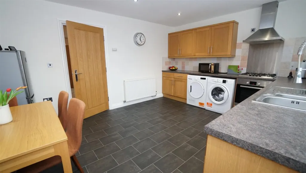 Woodland View, Calverley, photo 6