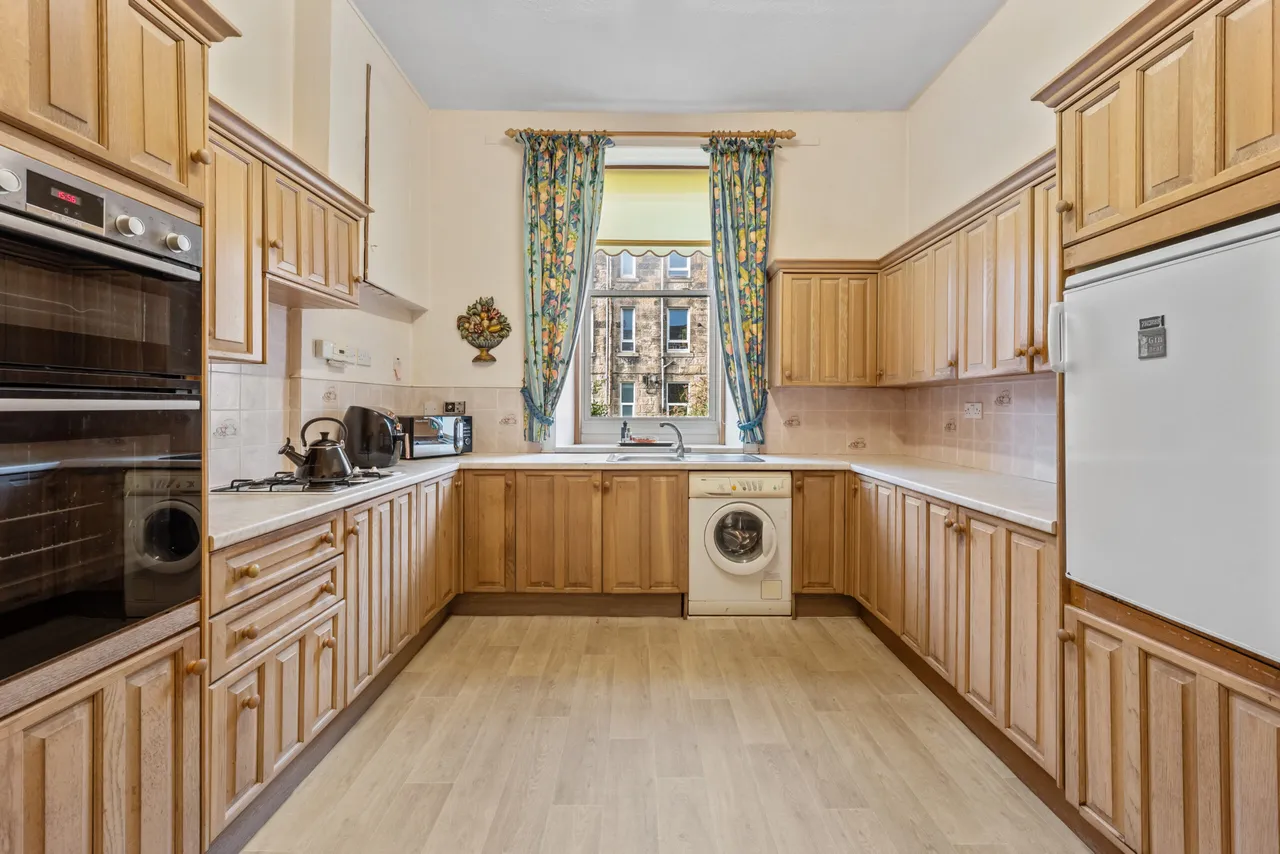 Main Door Flat, 42 Dinmont Road, Shawlands, G41 3UL, photo 10