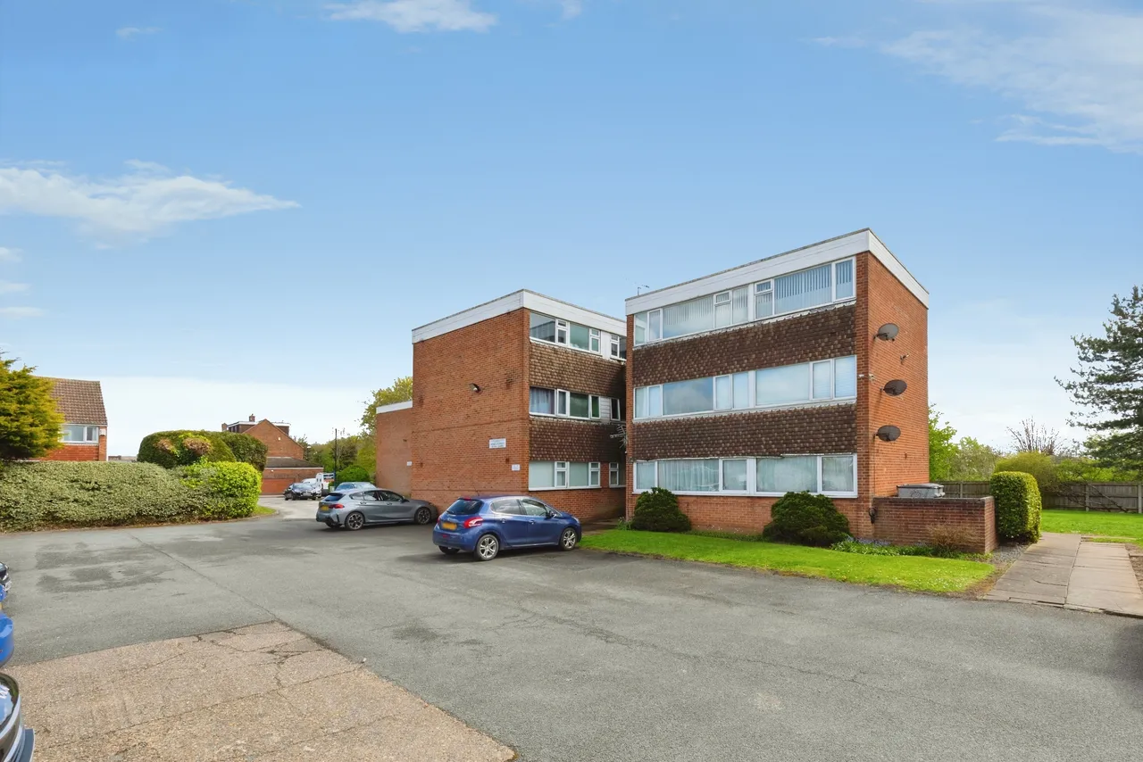 2 bed flat for sale, Pleydell Close, Coventry, CV3