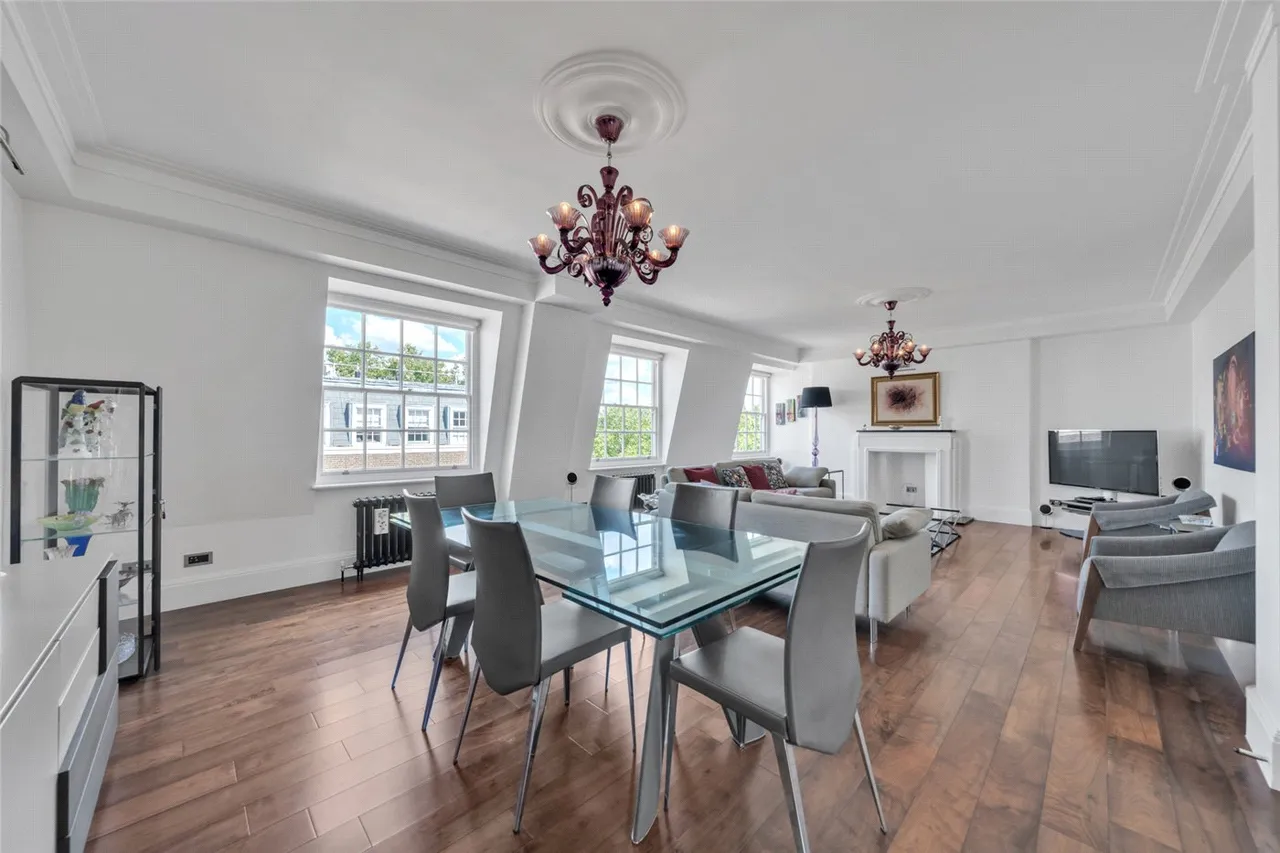 Eyre Court, Finchley Road, St John's Wood, London, NW8, photo 3