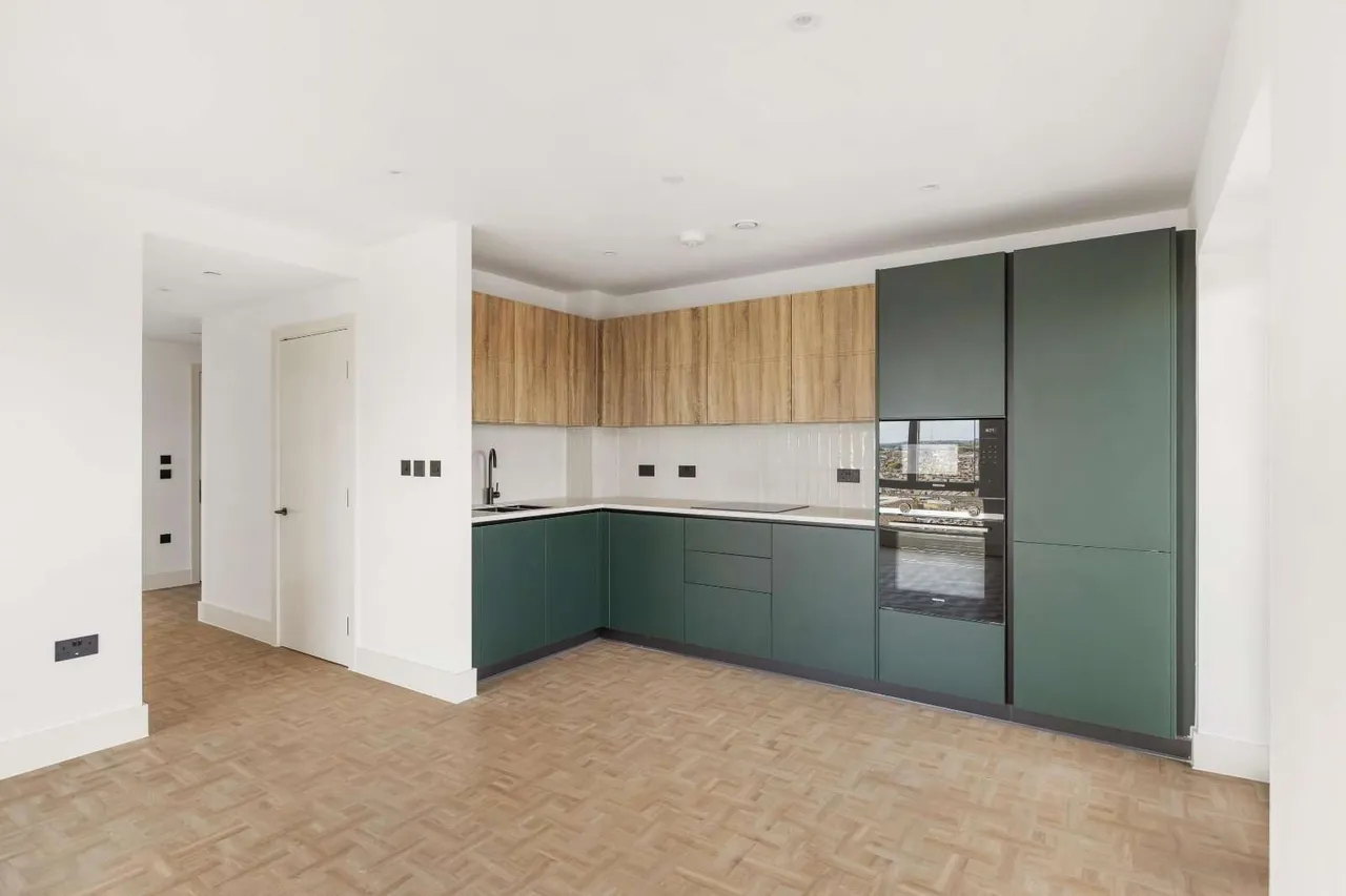 Monarch Square, London, SW11 1DF, photo 9