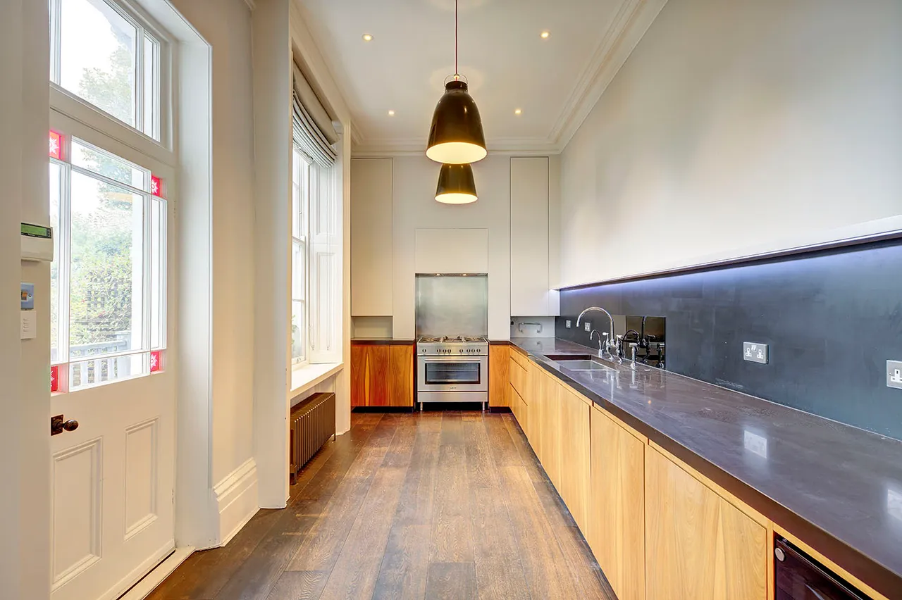 Regents Park Road, Primrose Hill, London, NW1, photo 5