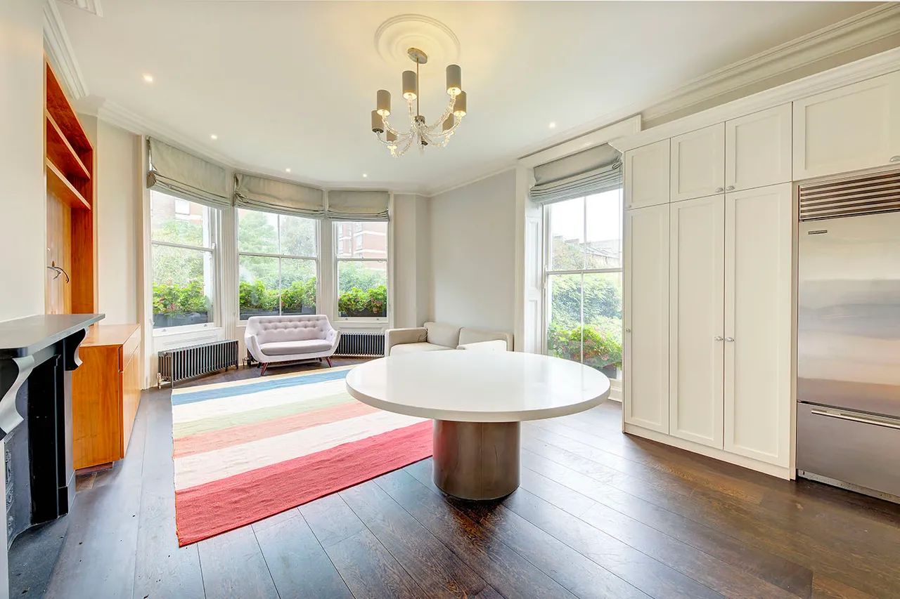 Regents Park Road, Primrose Hill, London, NW1, photo 3