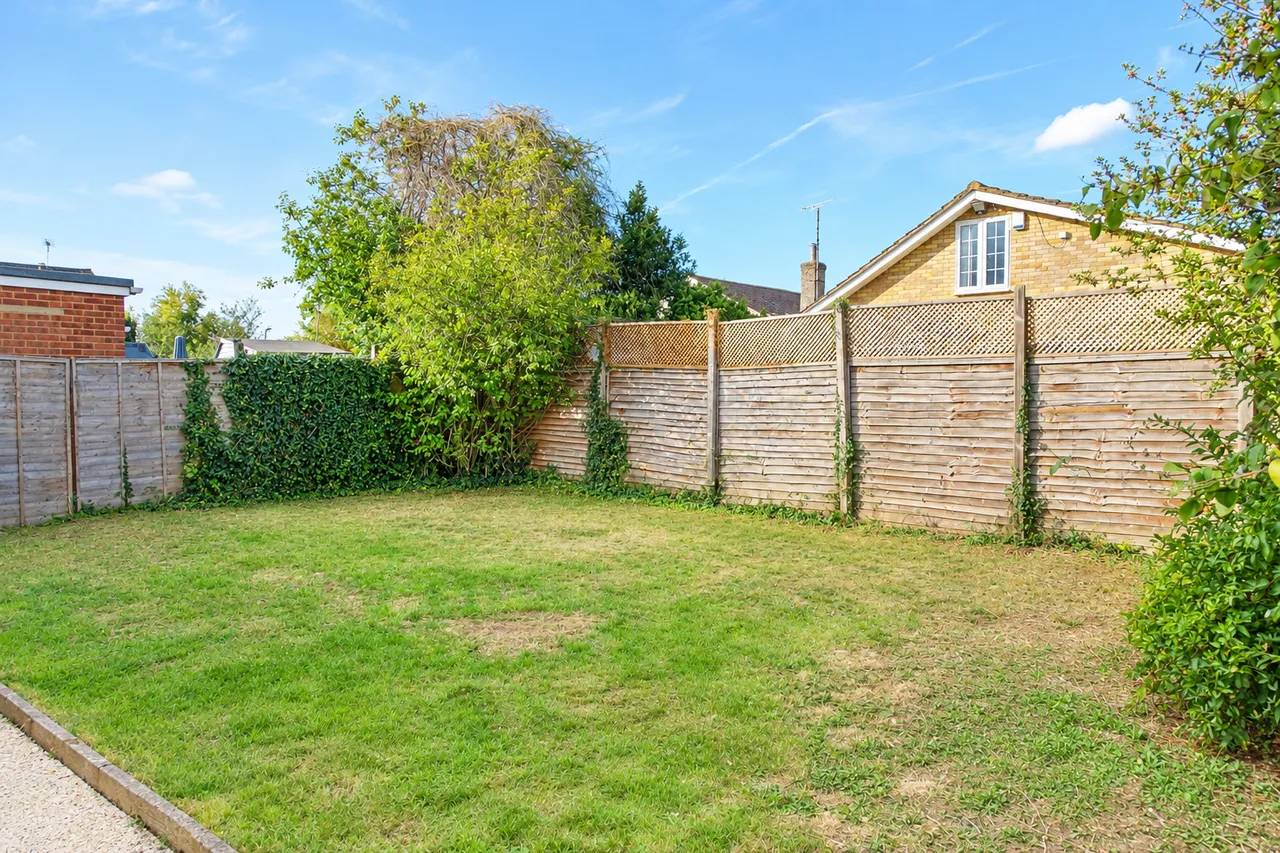 Maybury Close, Nr Burnham, SL1, photo 2