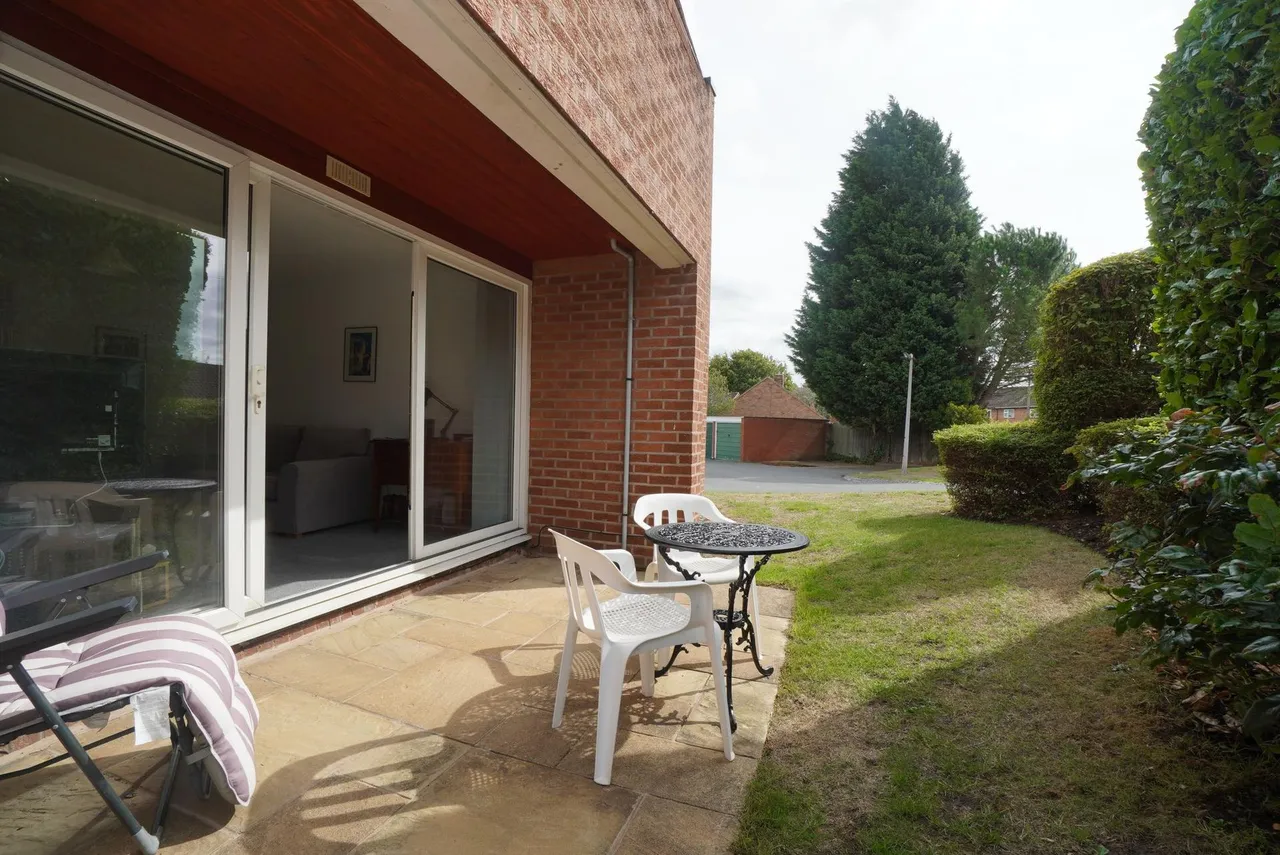 Burns Road, Knightthorpe Court, LE11, photo 13