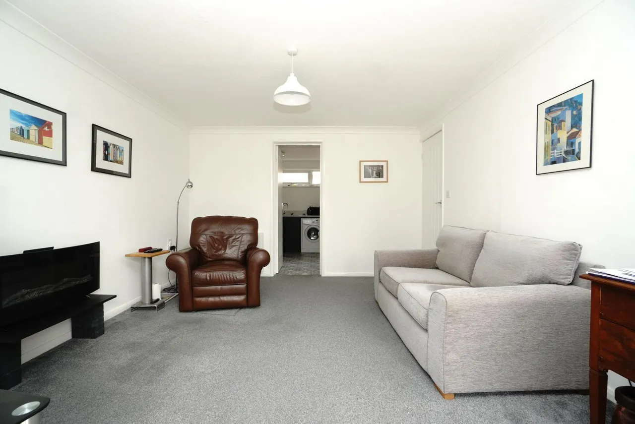 Burns Road, Knightthorpe Court, LE11, photo 4