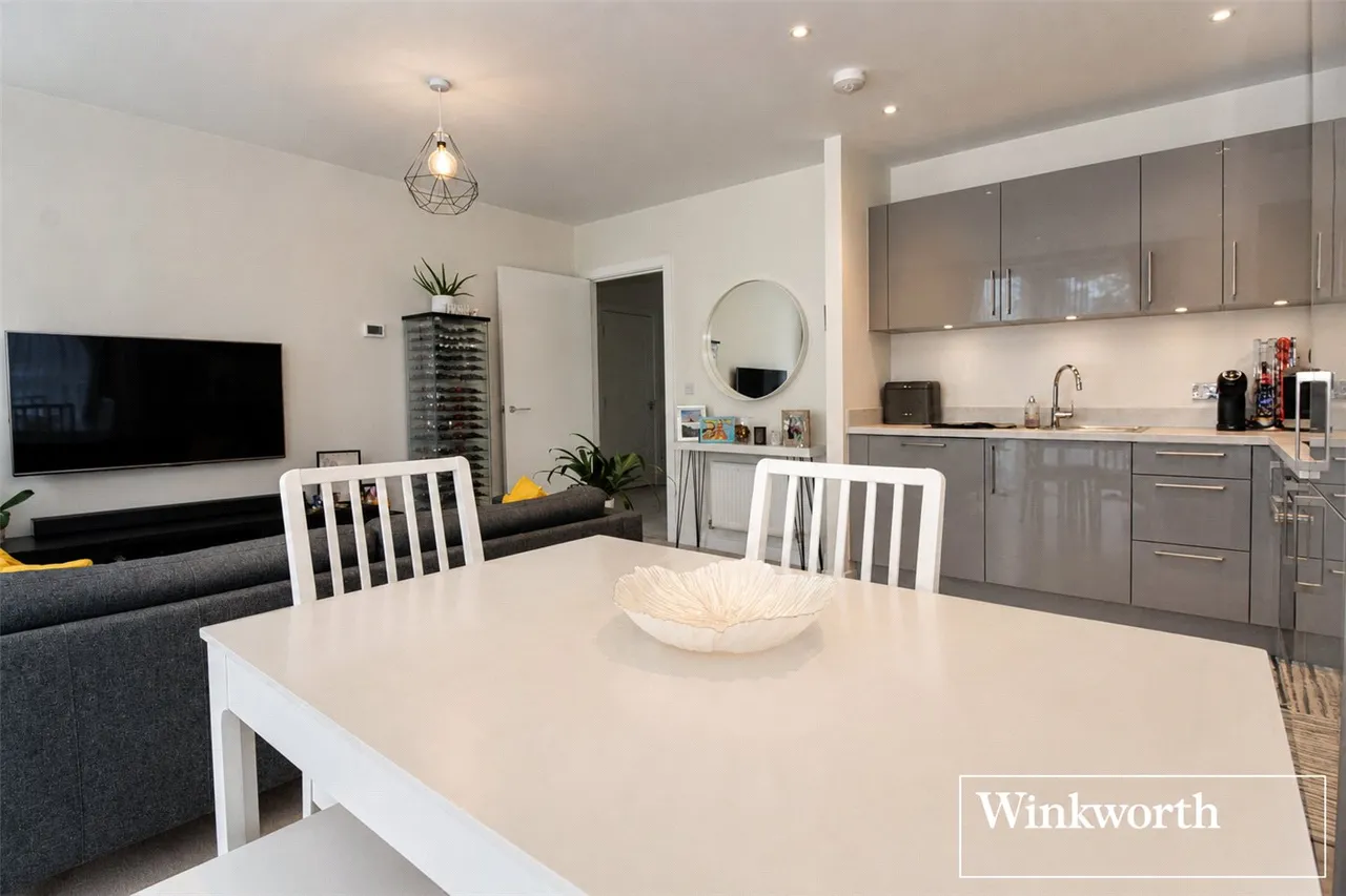 Station Road, Borehamwood, Hertfordshire, WD6, photo 5