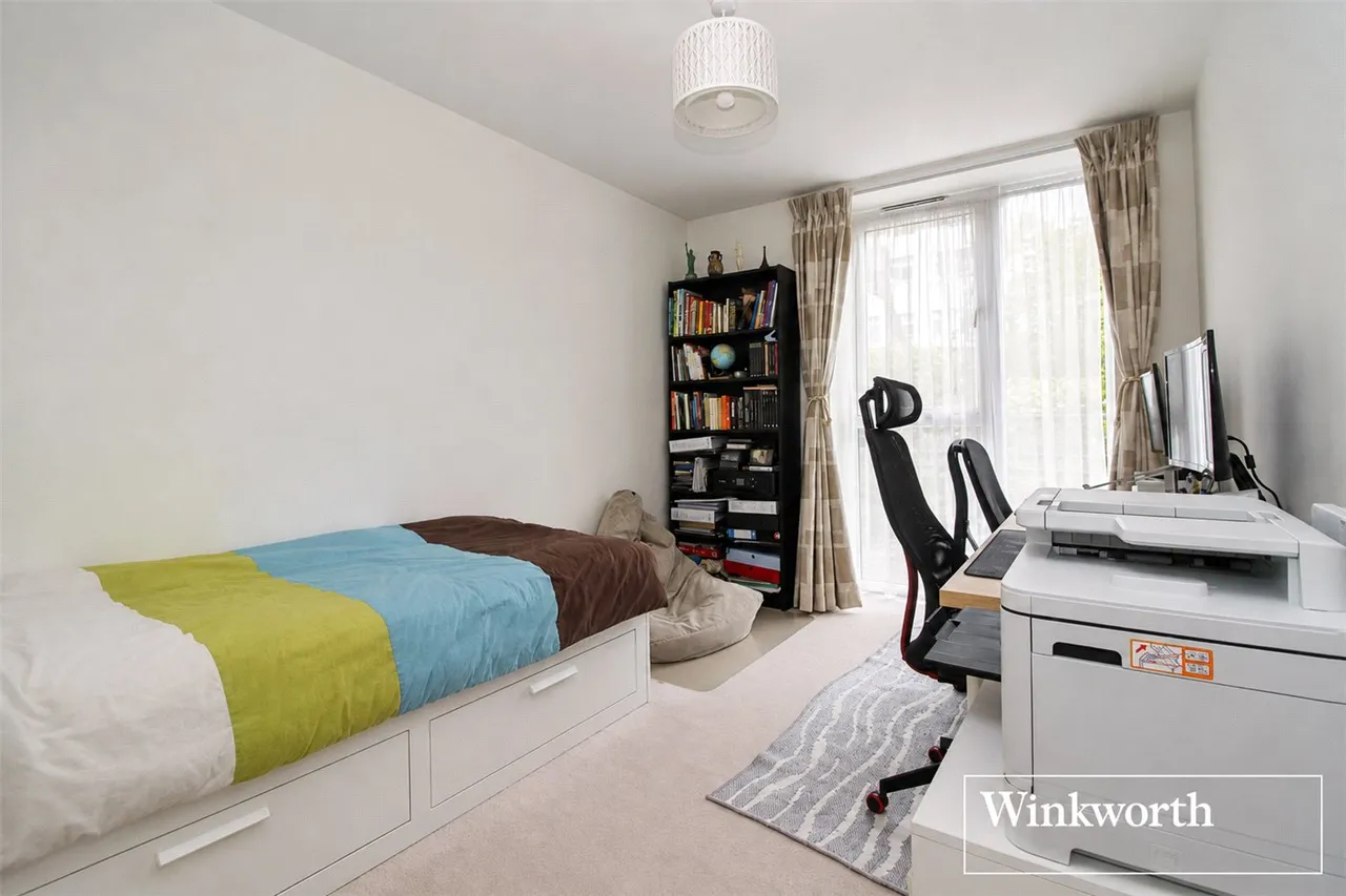 Station Road, Borehamwood, Hertfordshire, WD6, photo 7