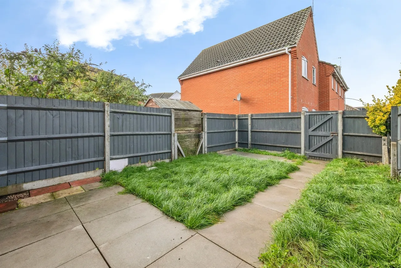 Howlett Close, North Walsham, NR28, photo 14