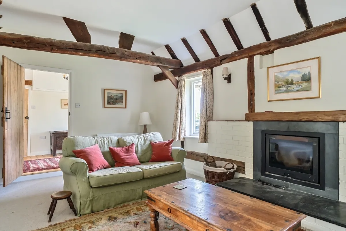 Emms Lane, Brooks Green, RH13, photo 9