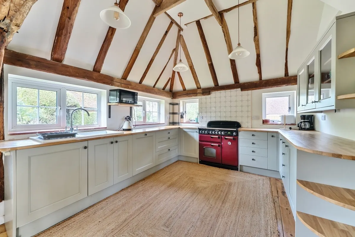 Emms Lane, Brooks Green, RH13, photo 2