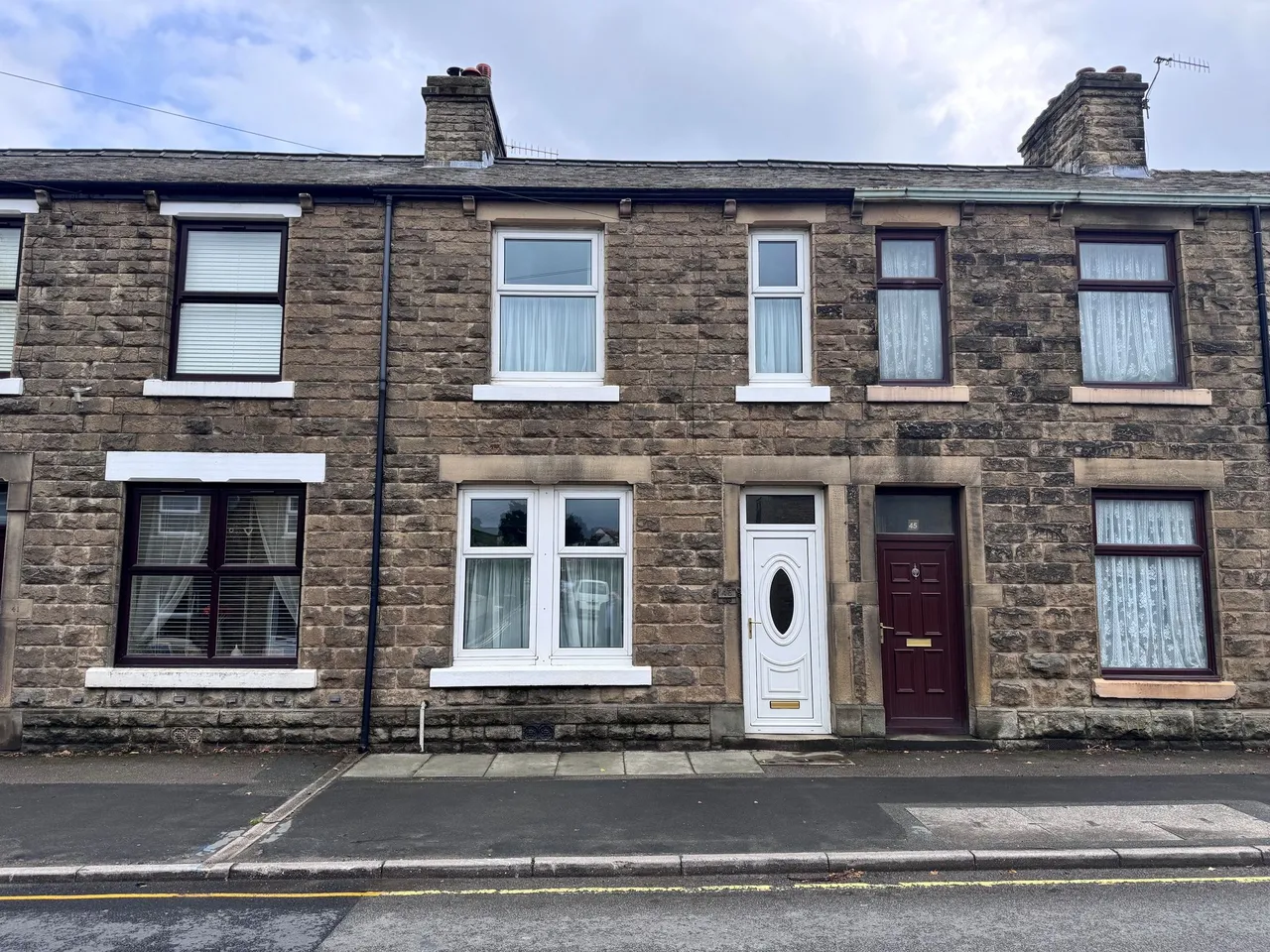 3 bed house for sale, Manchester Road, High Peak