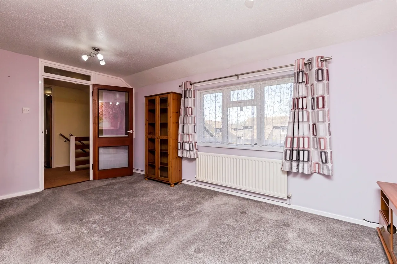 Calvin Walk, Crawley, RH11, photo 5