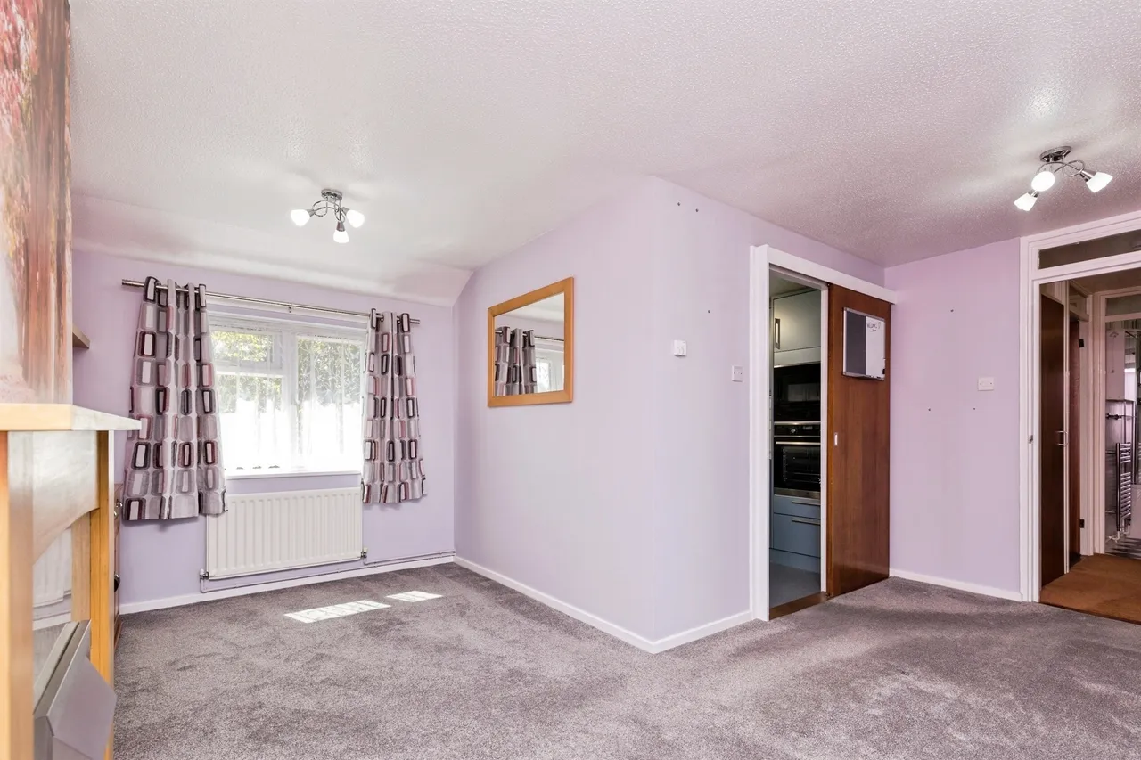 Calvin Walk, Crawley, RH11, photo 6
