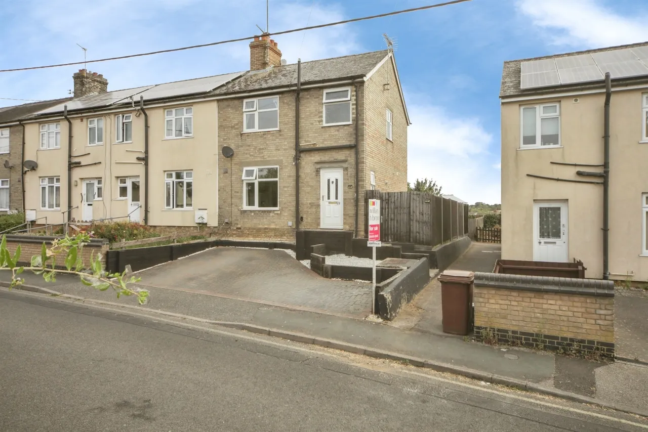 3 bed house for sale, Violet Hill Road, Stowmarket, IP14