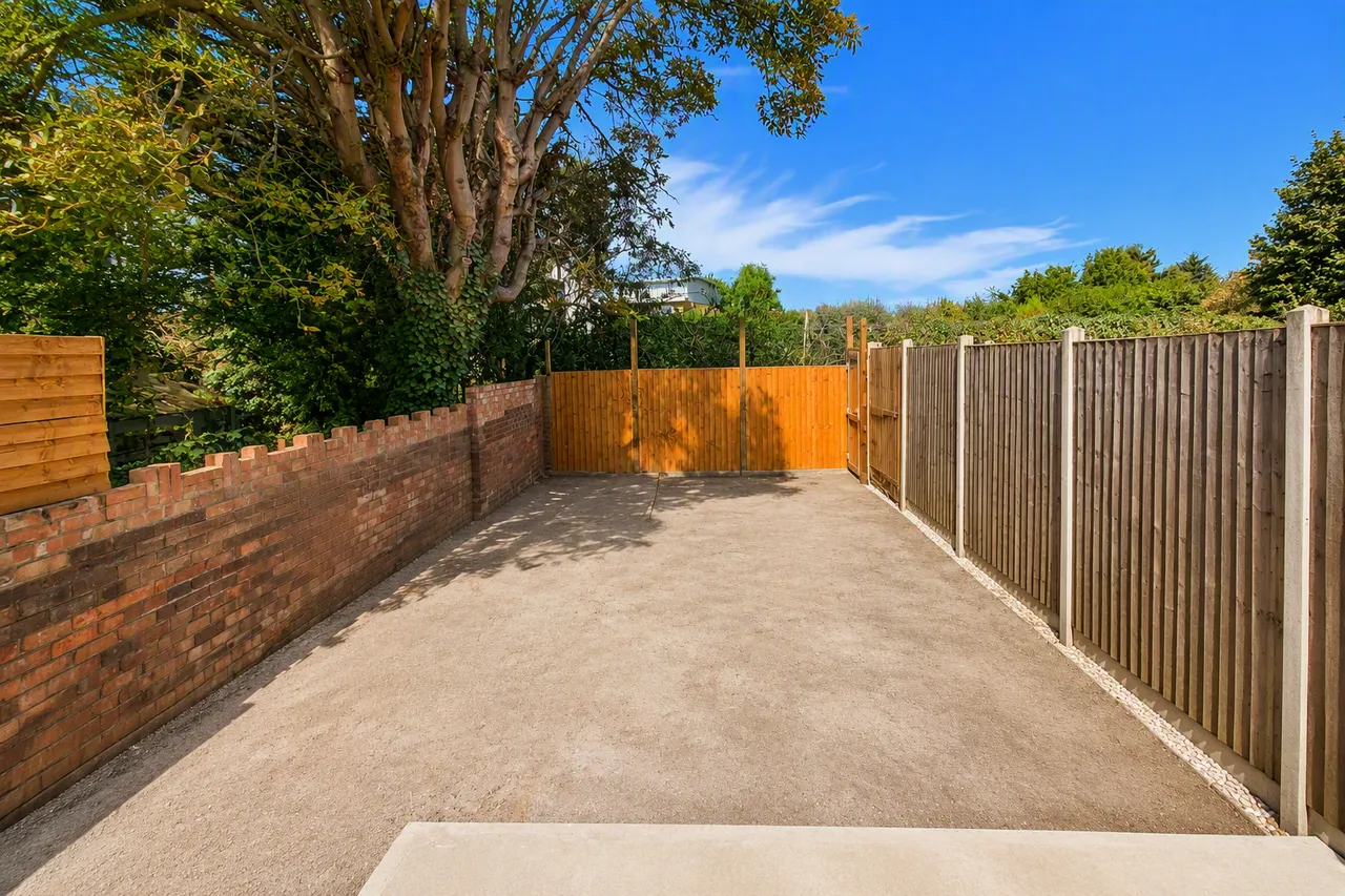 Smallberry Avenue, Isleworth, TW7, photo 12