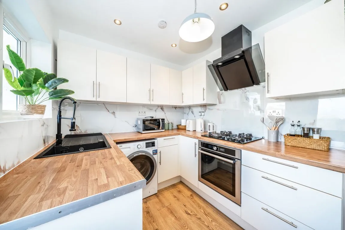 Kennet Road, TW7, photo 3