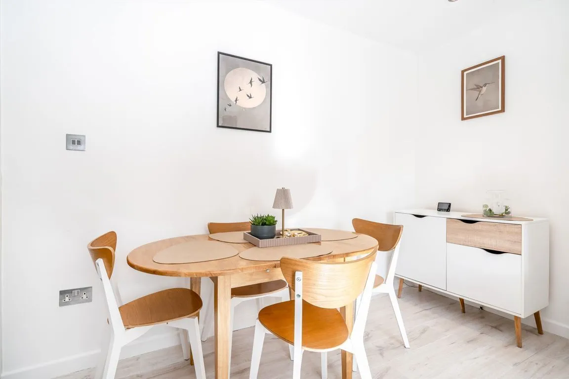 Kennet Road, TW7, photo 5