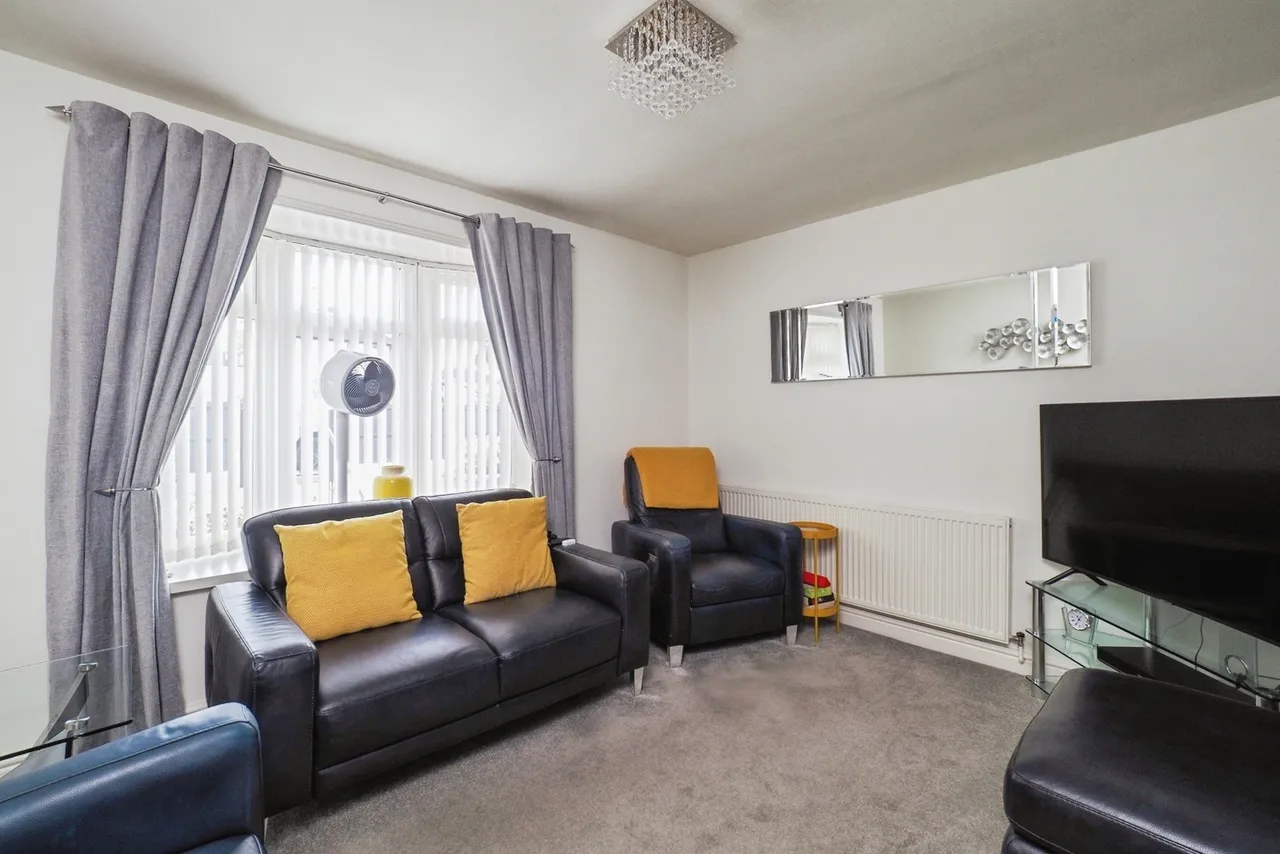 Dovenby Road, Clifton, Nottingham, NG11, photo 11
