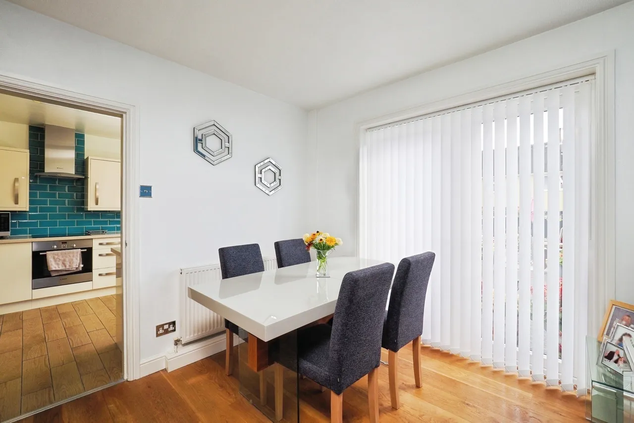 Dovenby Road, Clifton, Nottingham, NG11, photo 4