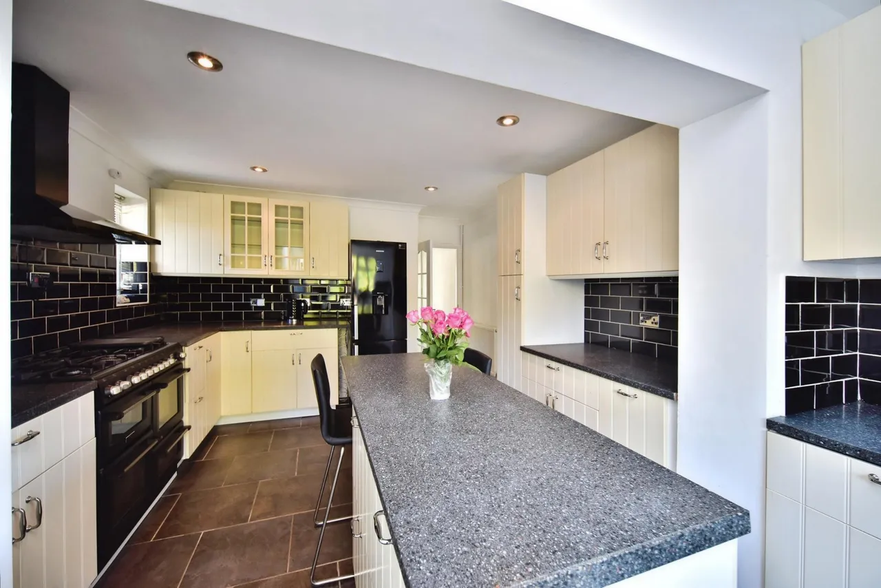 Windsor Drive, Sittingbourne, ME10, photo 7
