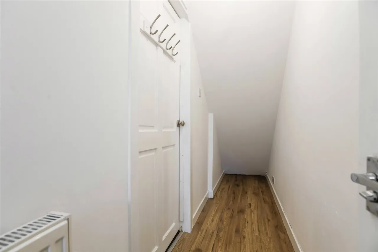 Kaimes Avenue, Kirknewton, West Lothian, EH27, photo 9