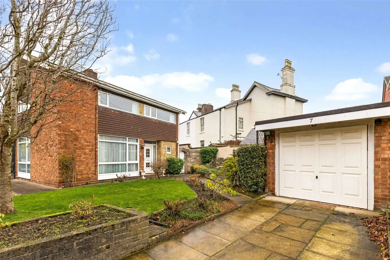 3 bed house for sale — St. Johns Road, Chester, Cheshire, CH4 7AL