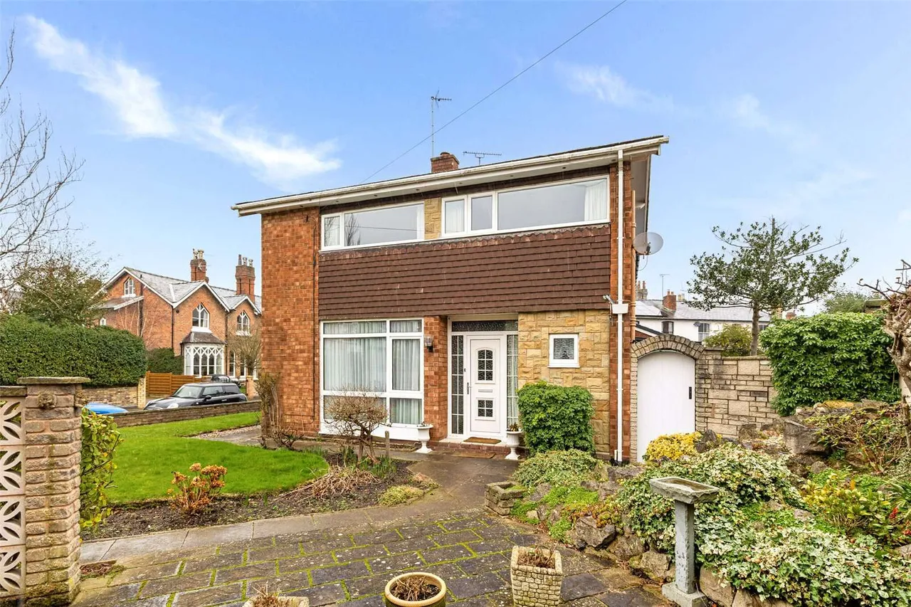St. Johns Road, Chester, Cheshire, CH4 7AL, photo 2