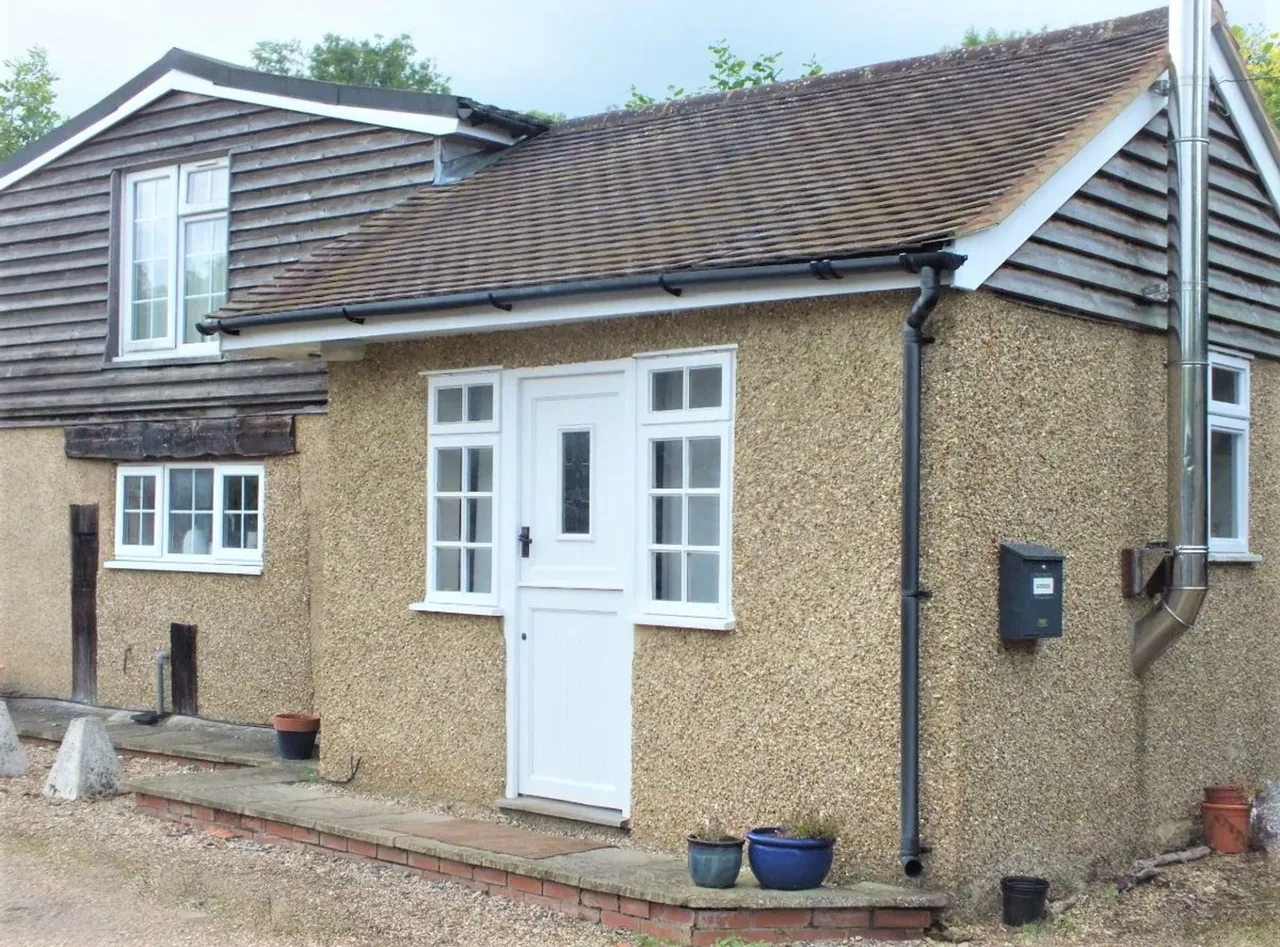 1 bed house to rent — Gatemoor Lane, Nutbrown Farm Gatemoor Lane, HP9