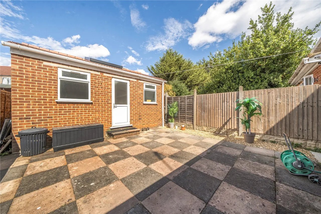 Woodhouse Avenue, Perivale, UB6, photo 11