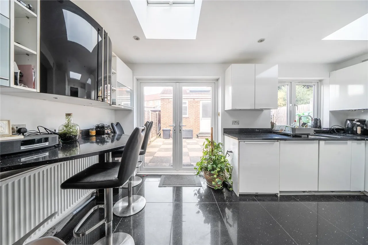 Woodhouse Avenue, Perivale, UB6, photo 5