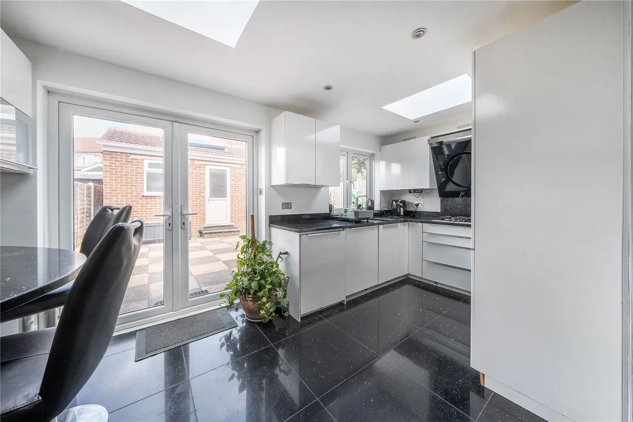 Woodhouse Avenue, Perivale, UB6, photo 16