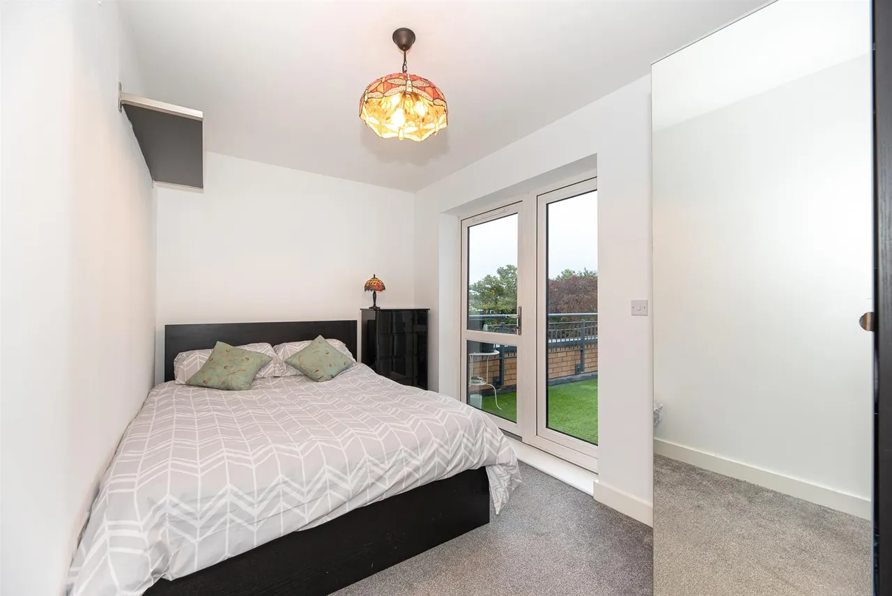 Shingly Place, North Chingford, E4, photo 10