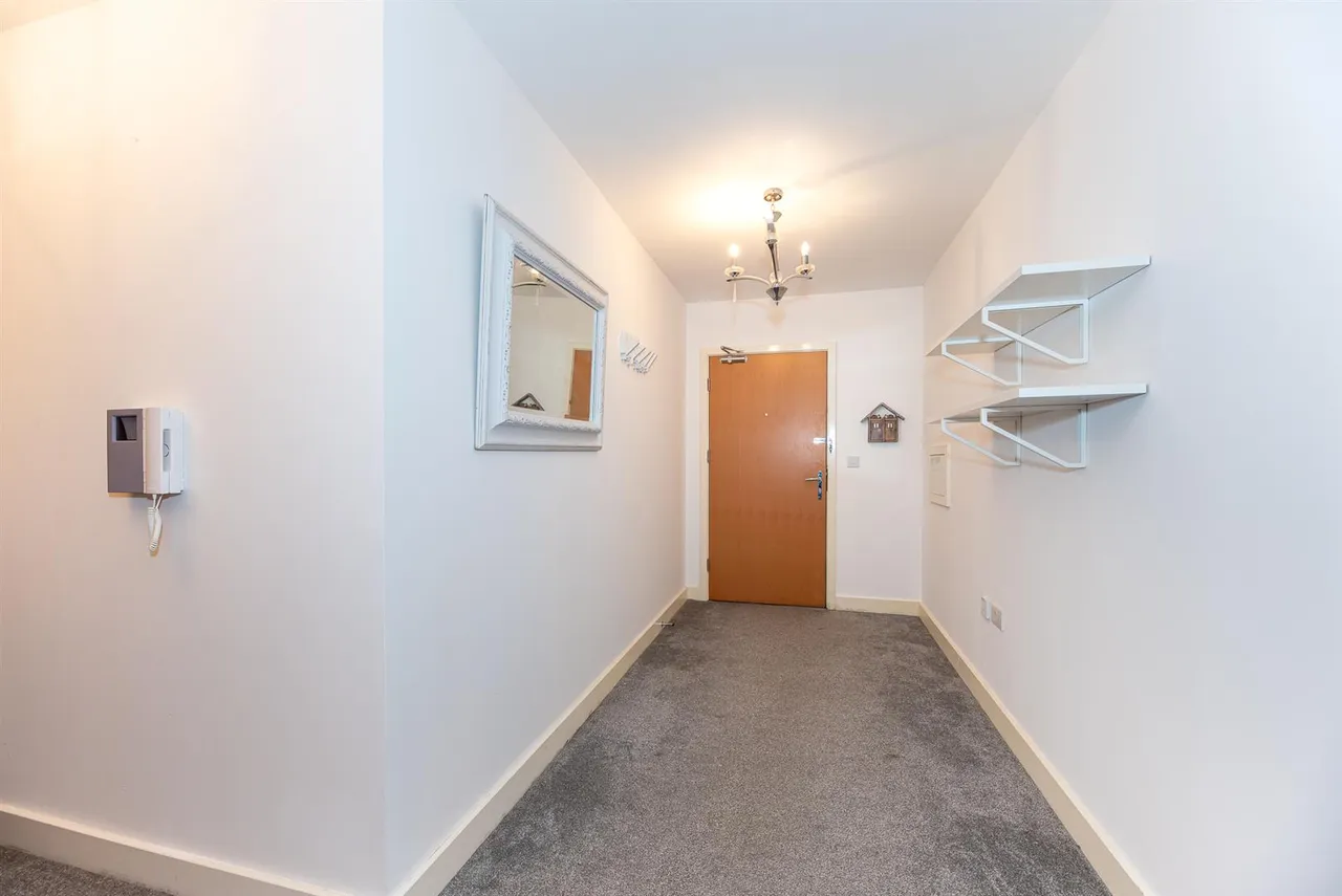 Shingly Place, North Chingford, E4, photo 22