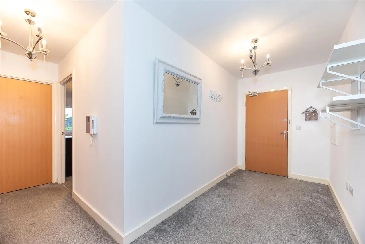 Shingly Place, North Chingford, E4, photo 21